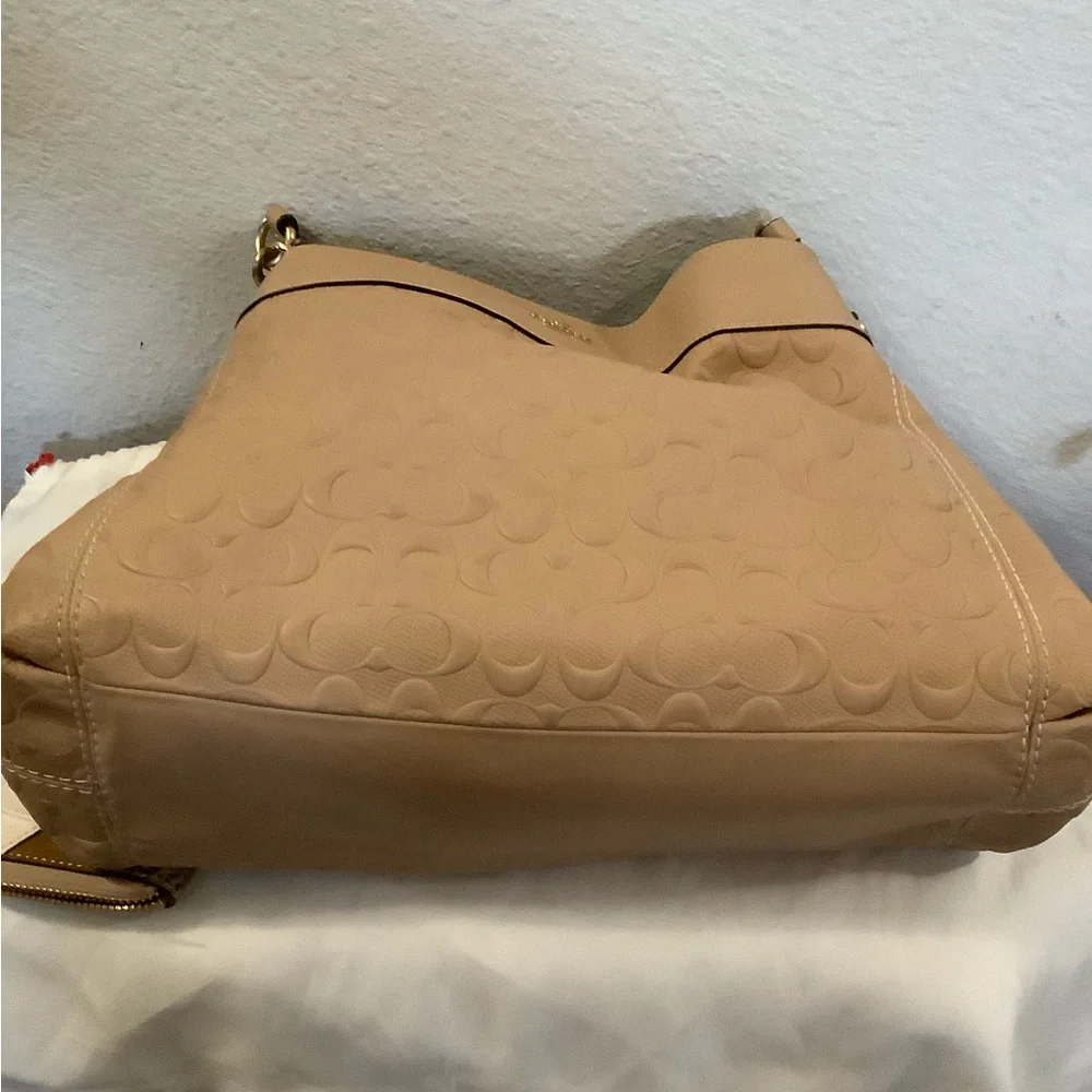 Coach Signature Shoulder Bag - Picture 4 of 5